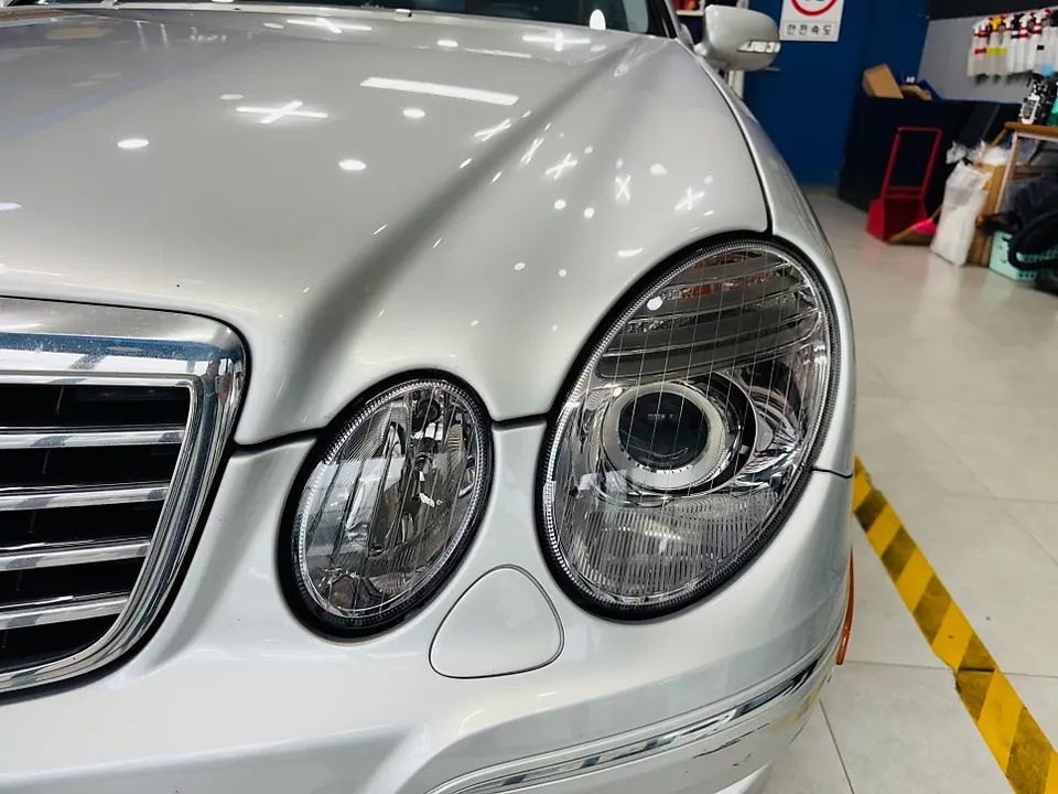 Mercedes-Benz S-ClassのPPF施工事例|ヘッドライトの特別仕様 施工写真 2-2