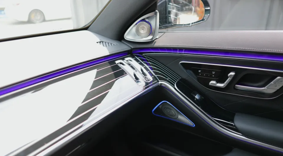 Mercedes-Benz S-Class W223 Piano Trim Upgrade Review photo 2