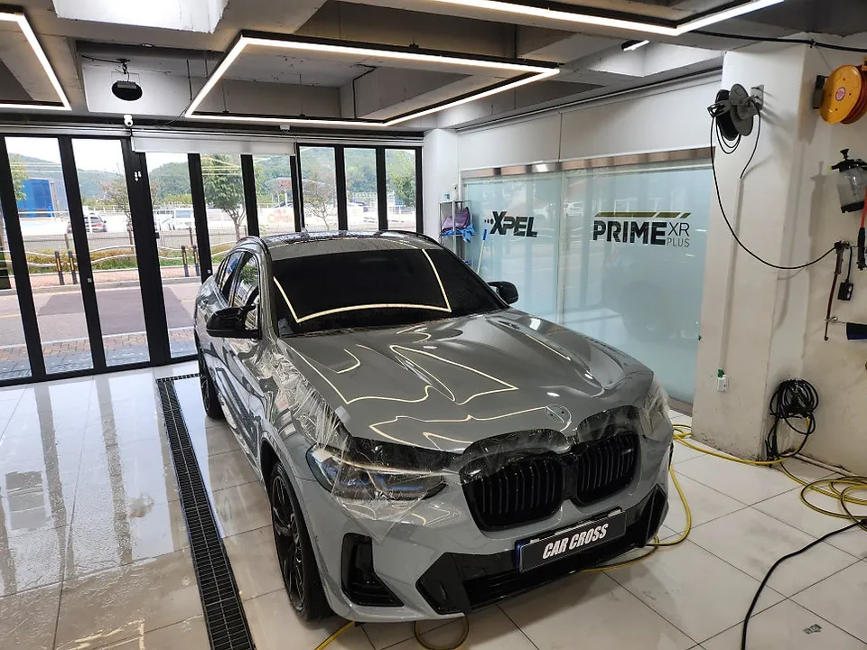 BMW X4 PPF施工事例｜費用目安と仕上がり 施工写真 1-3