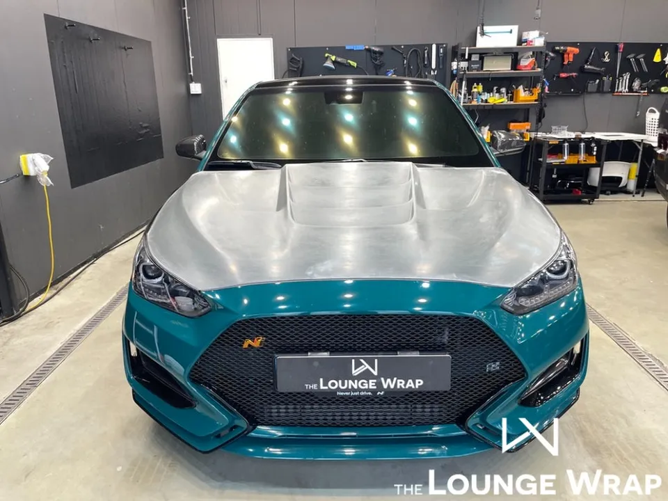 Hyundai Veloster Nのカーラッピング事例|費用目安・仕上がり 施工写真 1-1