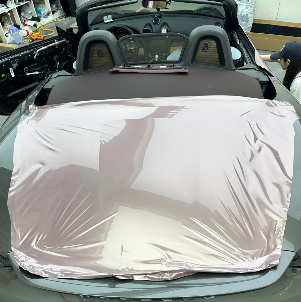 ポルシェ 718 ボクスターのカーラッピング事例|プロズンベリー 施工写真 2-3