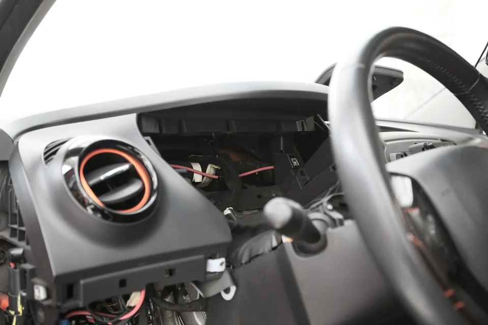 BMW M3のカーフィルム施工事例|断熱・スモーク 施工写真 1-2