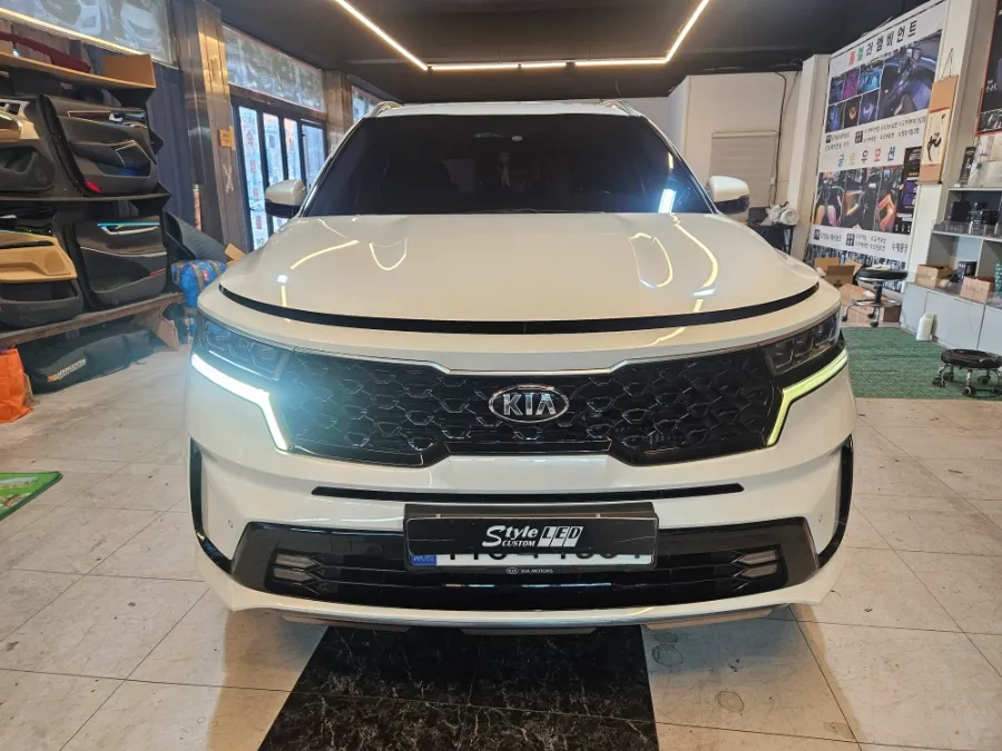 Kia Sorento MQ4 Lighting Upgrade Review — Yellowing Repair