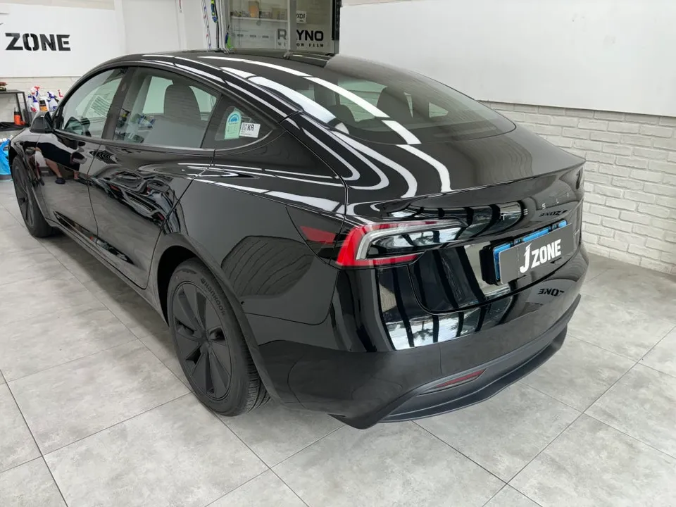 Tesla Model 3のカーフィルム施工事例｜費用目安・仕上がり 施工写真 6