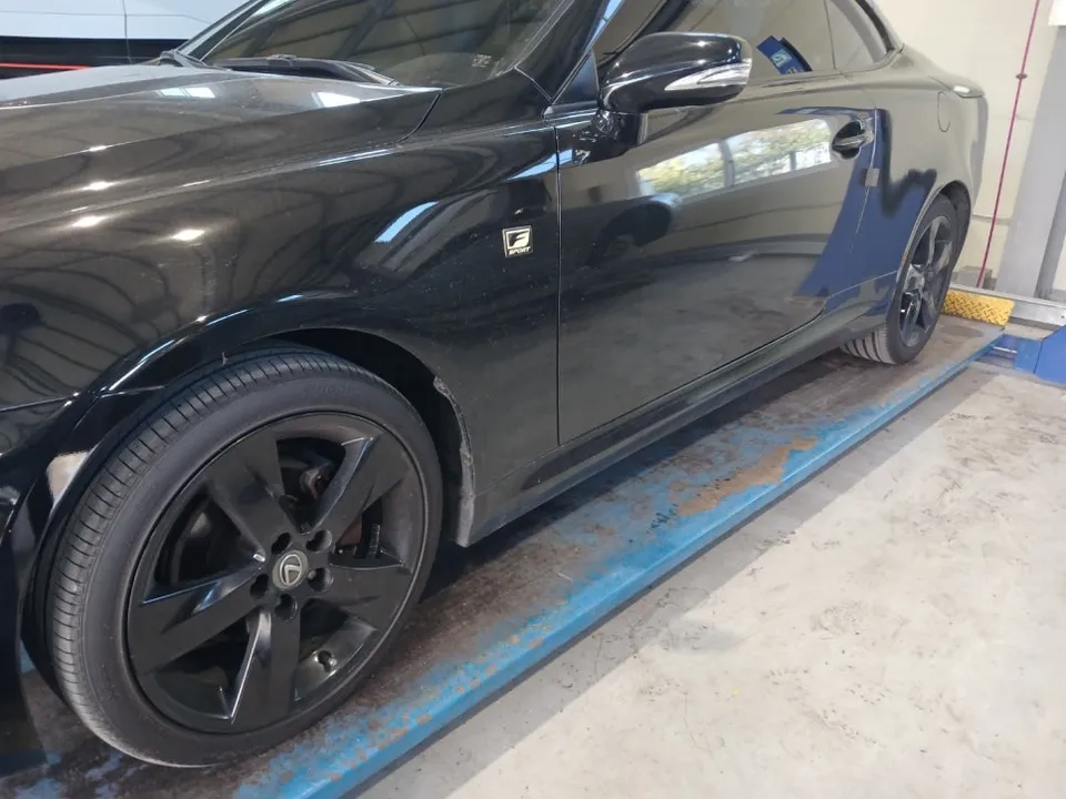 Lexus IS250 Wheel Repair & Refinishing — Same-Day Silver Finish photo 4