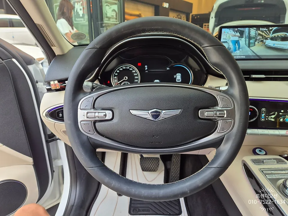 Genesis GV70 steering wheel - Genesis GV70 Steering Wheel Customization Review - Cost & Results photo 3