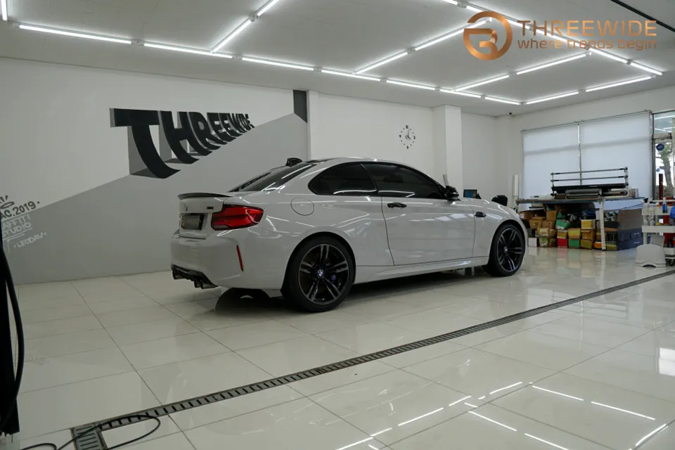 BMW M2 vinyl wrap installation result