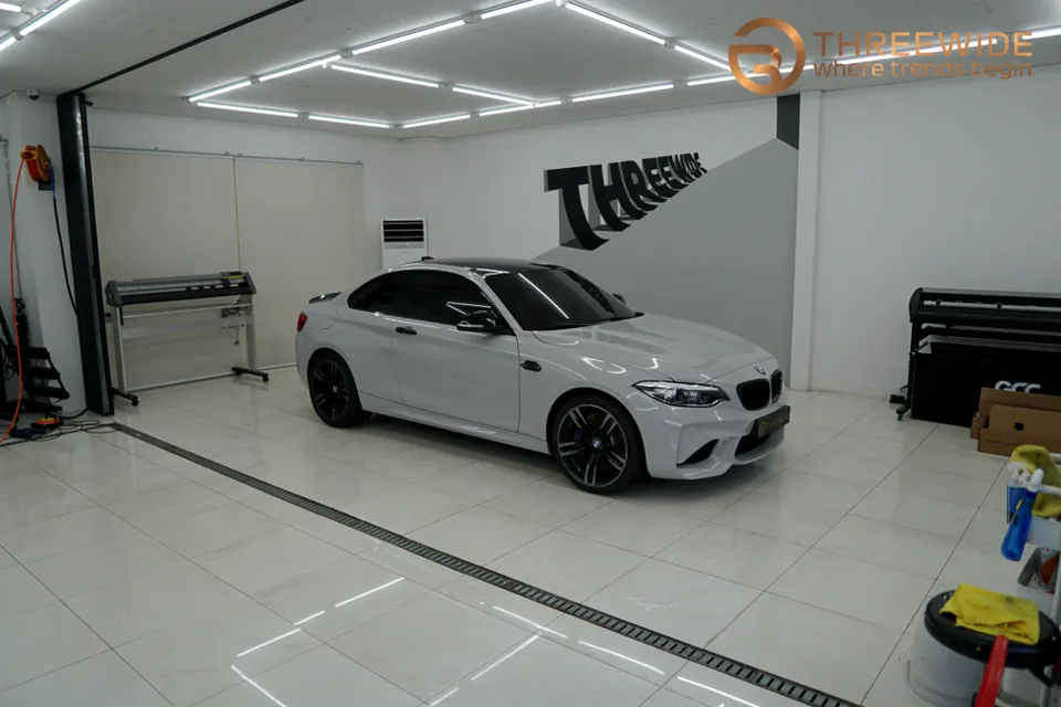 BMW M2のカーラッピング事例 施工写真 1-2