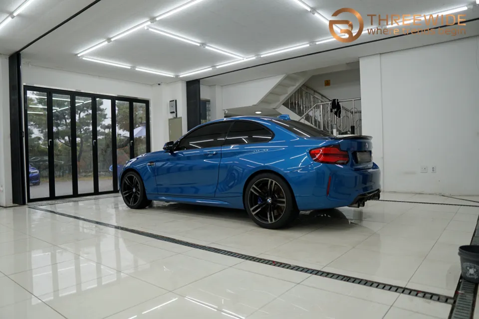 BMW M2のカーラッピング事例 施工写真 4-2