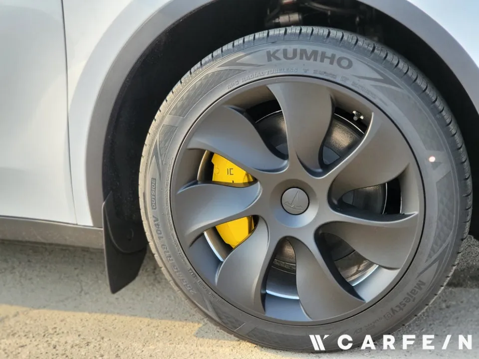 Tesla Model Y PPF施工事例｜費用目安と仕上がり 施工写真 3-2