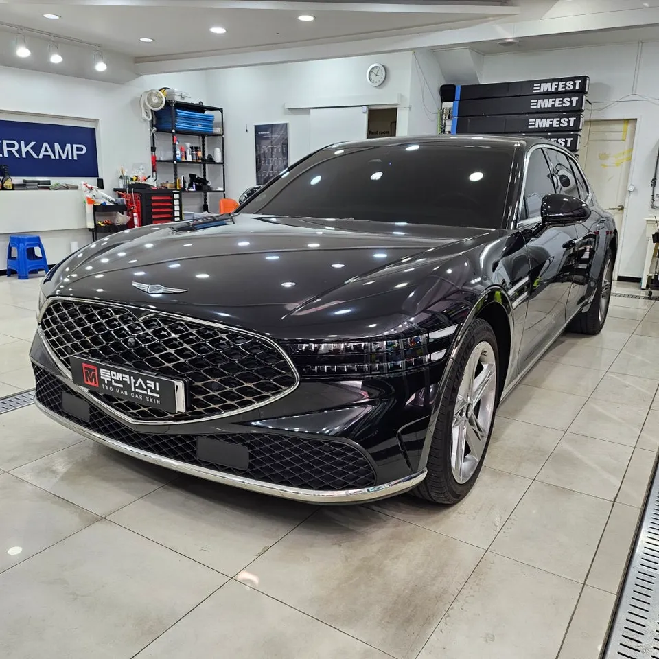 Genesis G90 PPF施工事例｜3年使用後の部分再施工 施工写真 2-1