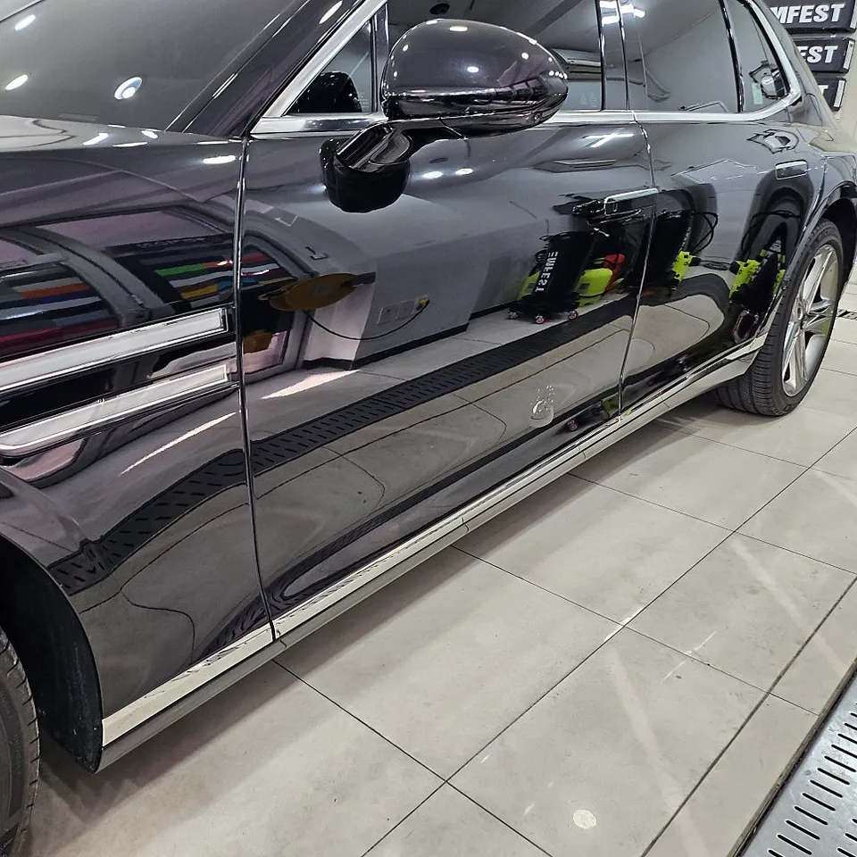 Genesis G90 PPF施工事例｜3年使用後の部分再施工 施工写真 3-1