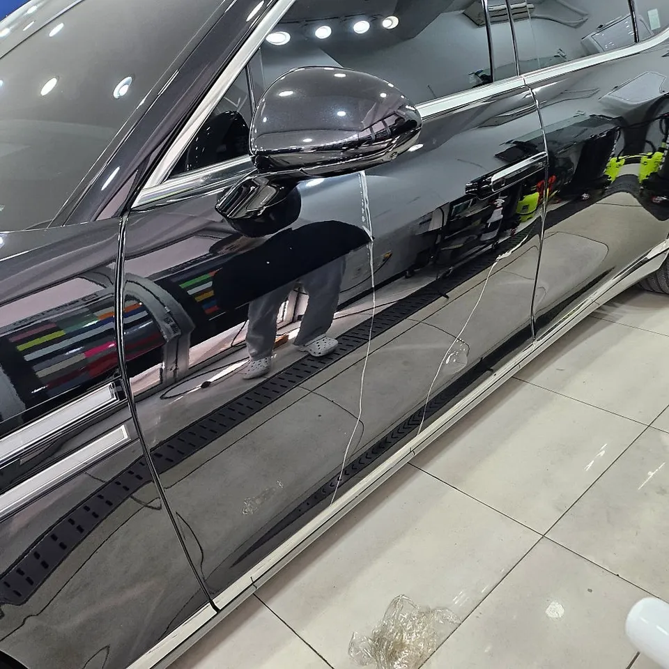 Genesis G90 PPF施工事例｜3年使用後の部分再施工 施工写真 3-2
