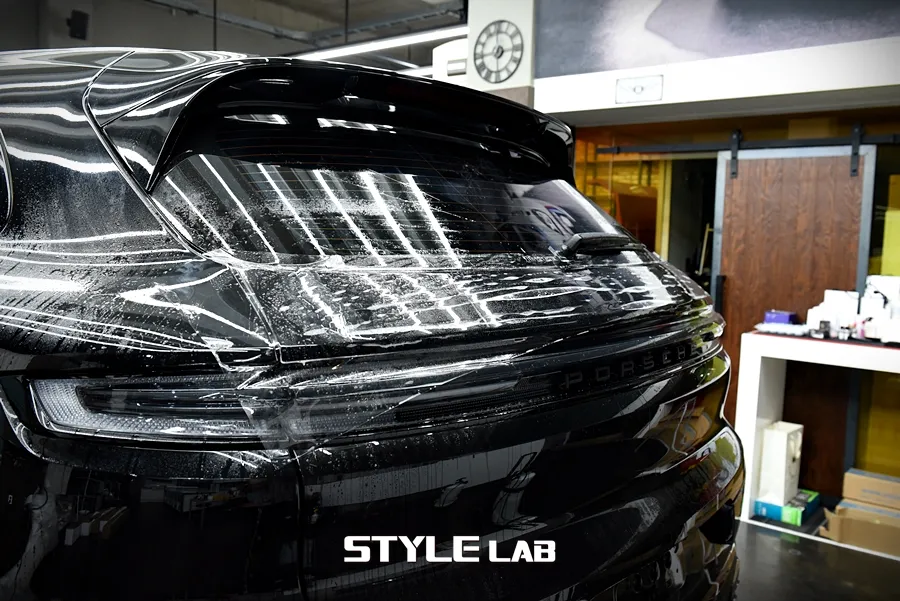 Porsche Cayenne PPF施工事例|費用目安と仕上がり 施工写真 2-2