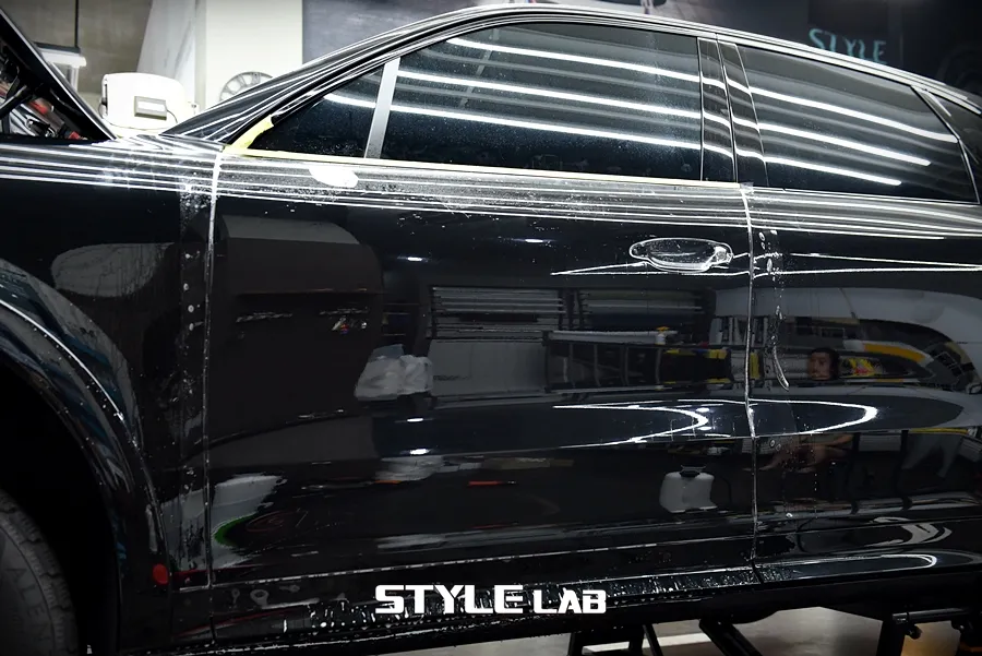 Porsche Cayenne PPF施工事例|費用目安と仕上がり 施工写真 1-3