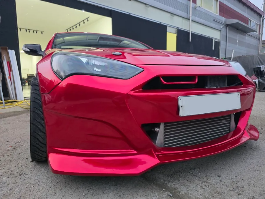 Hyundai Genesis Coupe vinyl wrap - Hyundai Genesis Coupe Vinyl Wrap Review: Intense Red Transformati photo 4