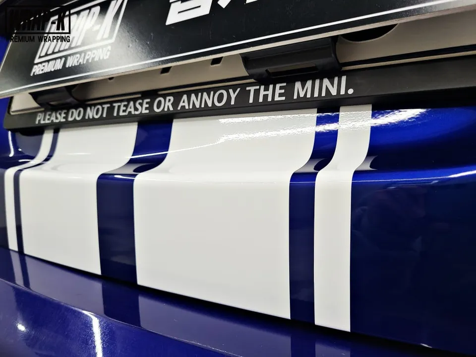 BMW MINI Cooperのカーラッピング事例｜費用目安・仕上がり 施工写真 2-3