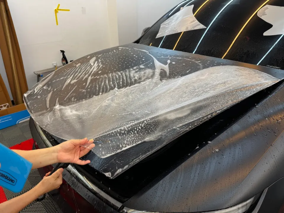 Tesla JuniperのPPF施工事例｜無光カラーの維持 施工写真 1-2