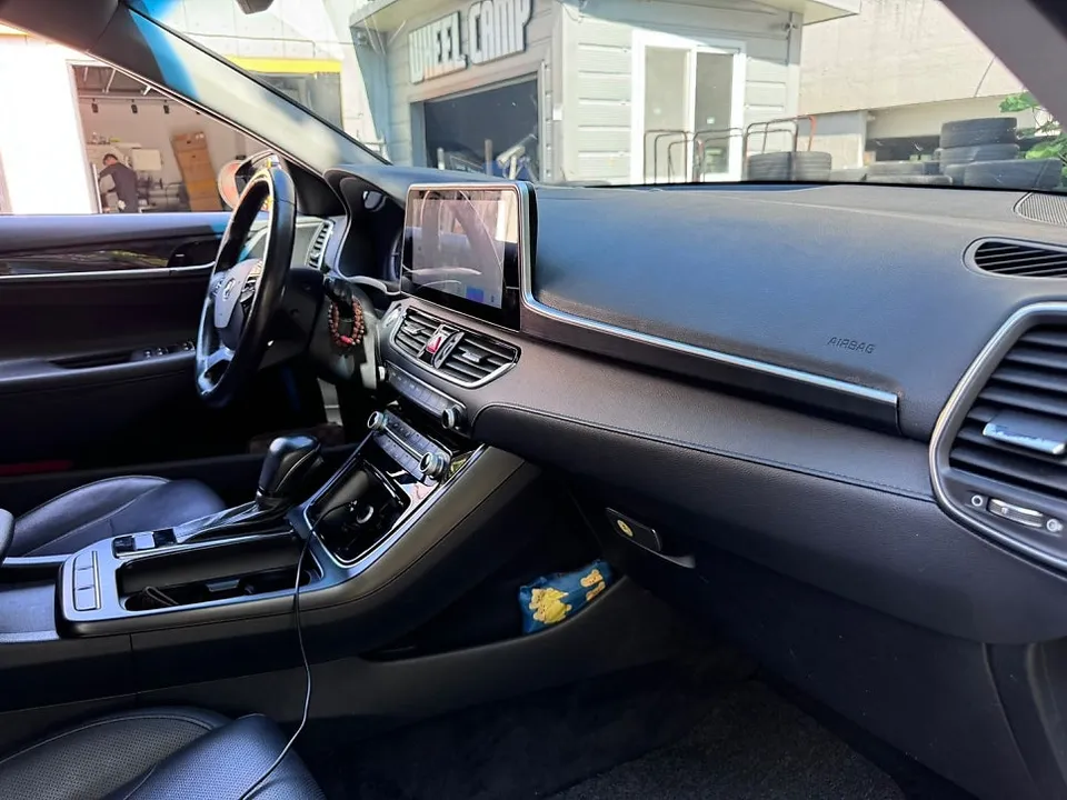 Hyundai Grandeur IGのAndroid Auto・CarPlay取付事例 施工写真 3-1