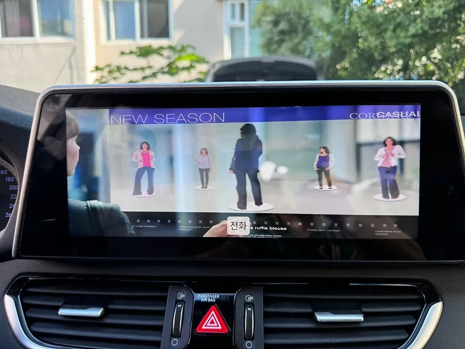 Hyundai Grandeur IGのAndroid Auto・CarPlay取付事例 施工写真 1-2