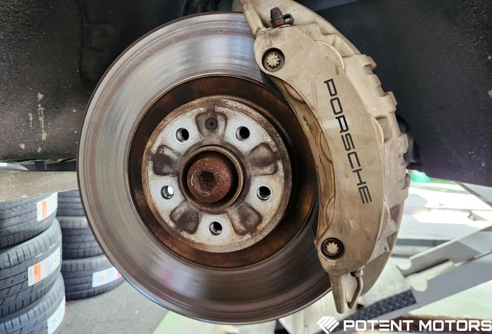 Porsche Macan wheel repair - Porsche Macan Wheel Repair & Painting Review photo 3