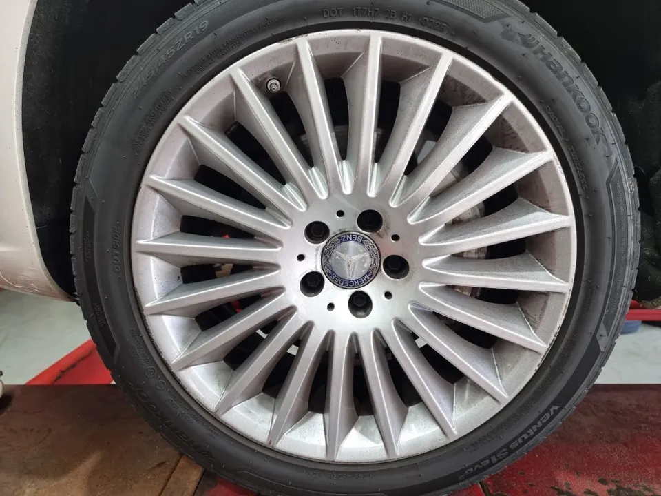 Mercedes-Benz E-Class wheel repair - Mercedes-Benz E-Class Wheel Repair Review: Cost & Results photo 3