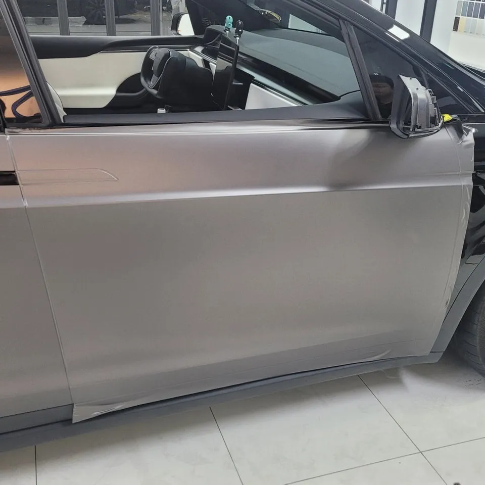 Tesla Model Xのカーラッピング事例 施工写真 5