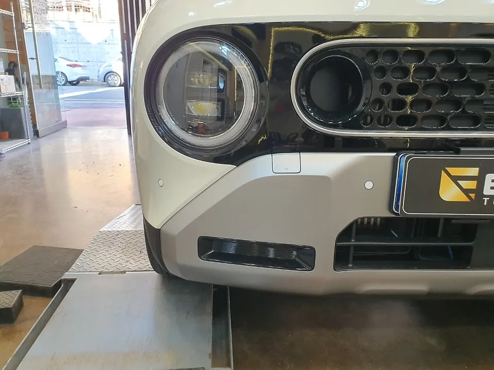 Hyundai Casper oem options - Hyundai Casper Front Parking Sensor Installation Review photo 5