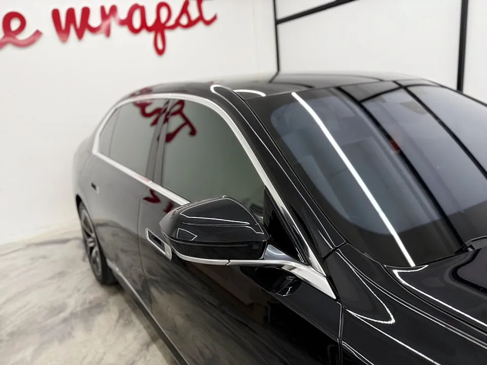 BMW 7 Series G70のカーラッピング事例 施工写真 1-3
