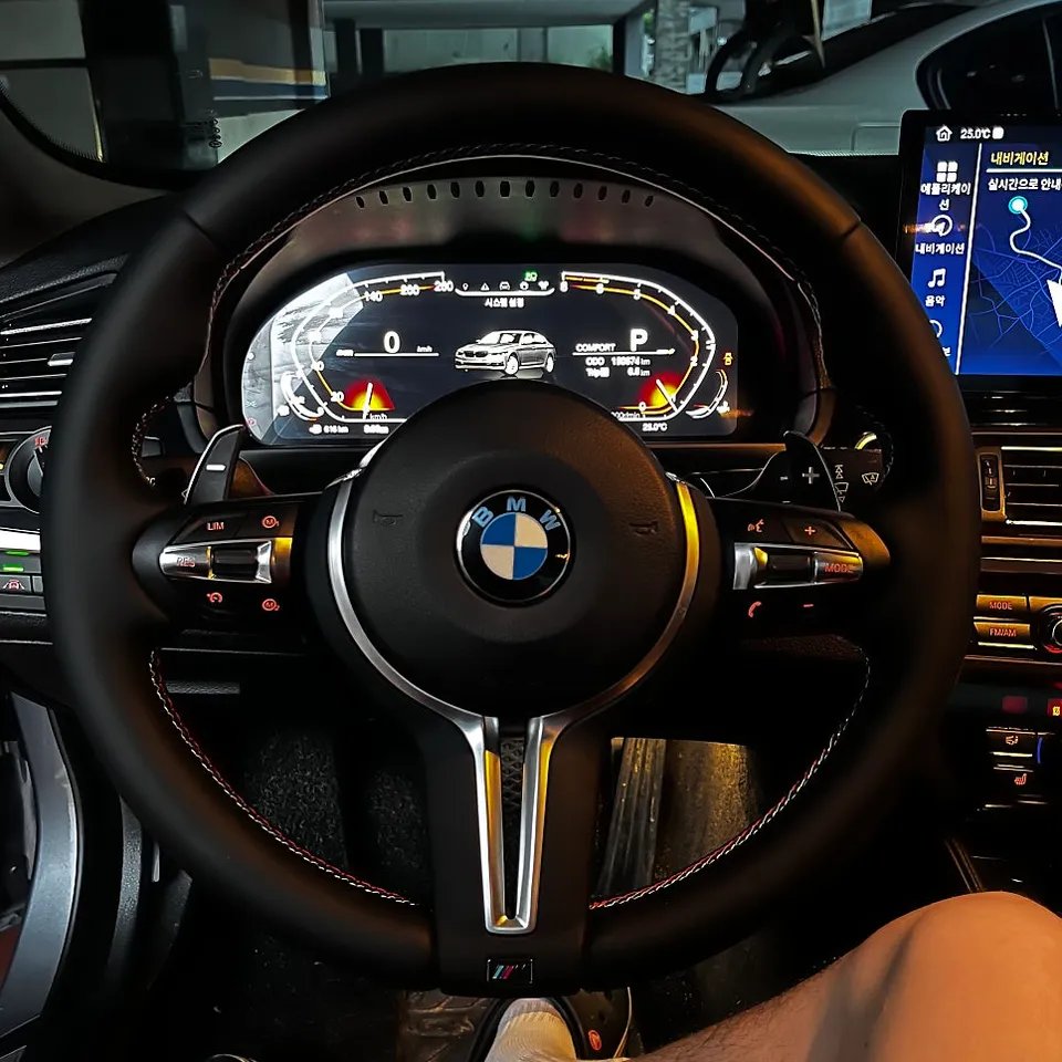 BMW 5 Series F10のAndroid Auto・CarPlay取付事例 施工写真 5