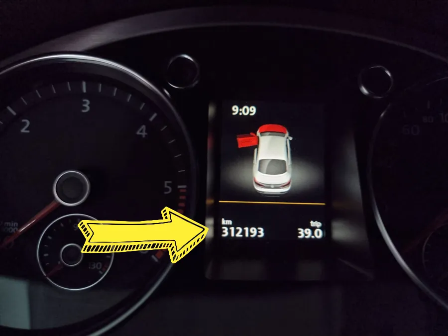 Volkswagen CCのAndroid Auto・CarPlay取付事例 施工写真 3-1