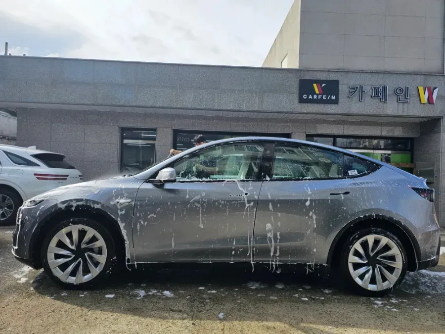Tesla Model Y Window Tinting Review — Enhanced Style & Comfort photo 8