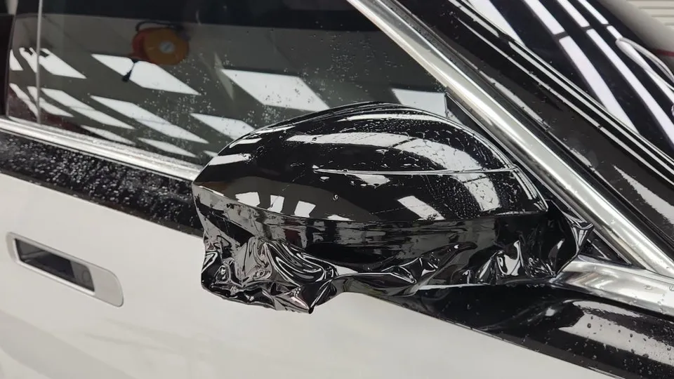 BMW 7 Series PPF施工事例:費用目安と仕上がり 施工写真 1-3