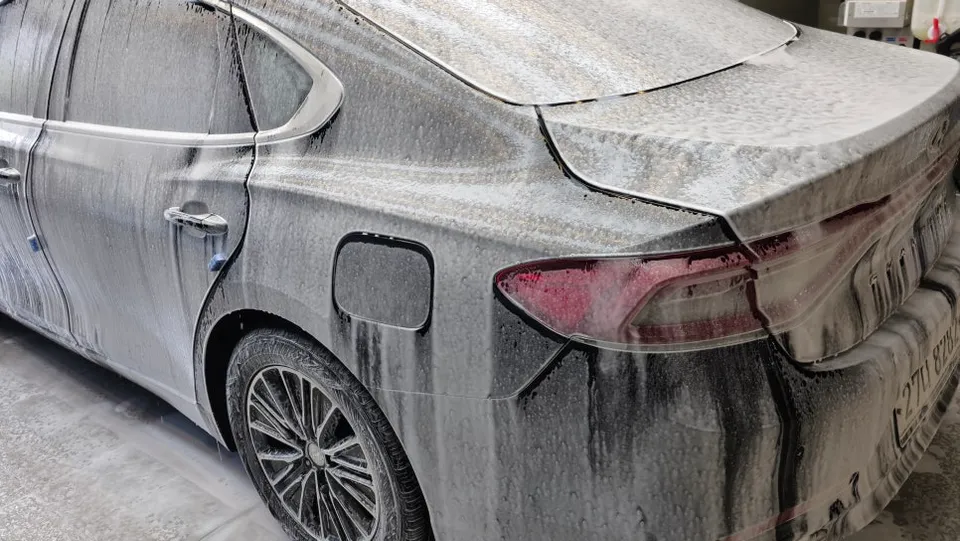 Hyundai Azeraのガラスコーティング事例|費用目安・仕上がり 施工写真 4-2