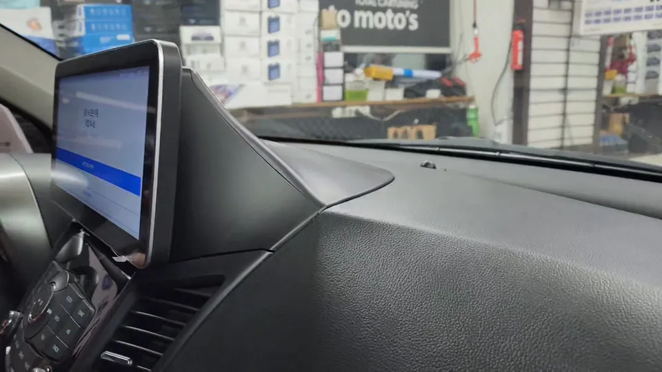 Chevrolet Orlando android head unit - Chevrolet Orlando Android Head Unit & Ambient Lighting Review photo 4