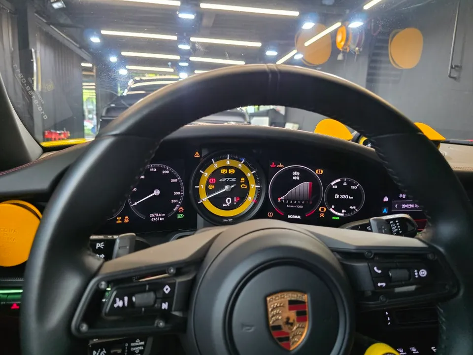 Porsche 911 oem options - Porsche 911 Factory Option Review — Soft Closing Doors photo 3
