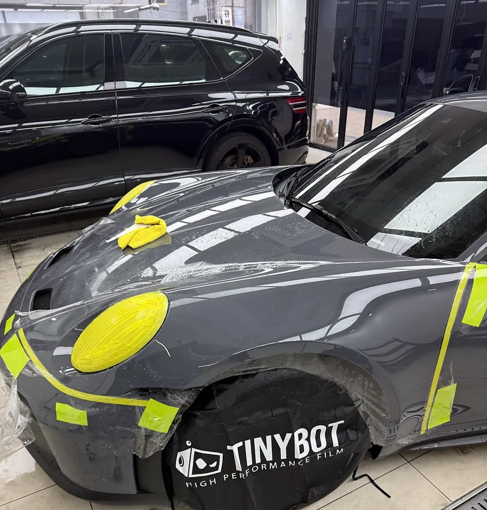 ポルシェ911 GT3のPPF施工事例｜STEKダイノシールド 施工写真 4-2