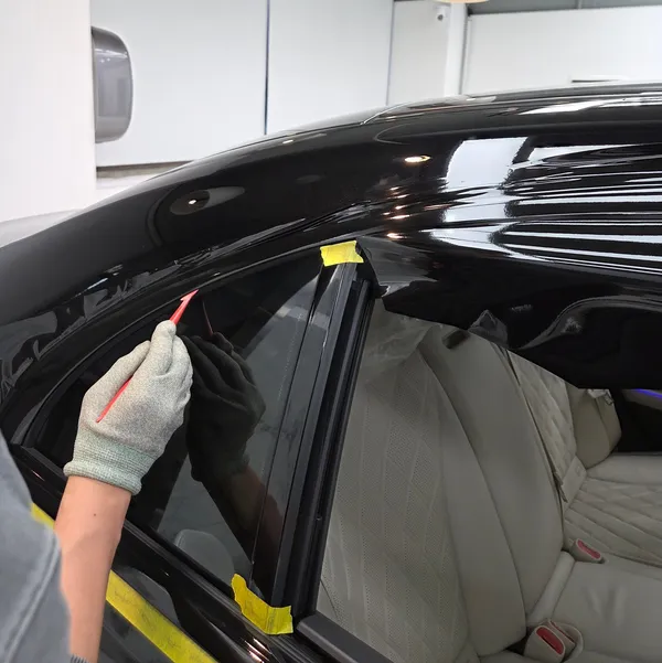 Mercedes-Benz S-Class vinyl wrap - Mercedes-Benz S-Class Vinyl Wrap Review: Black Edition Transforma photo 5