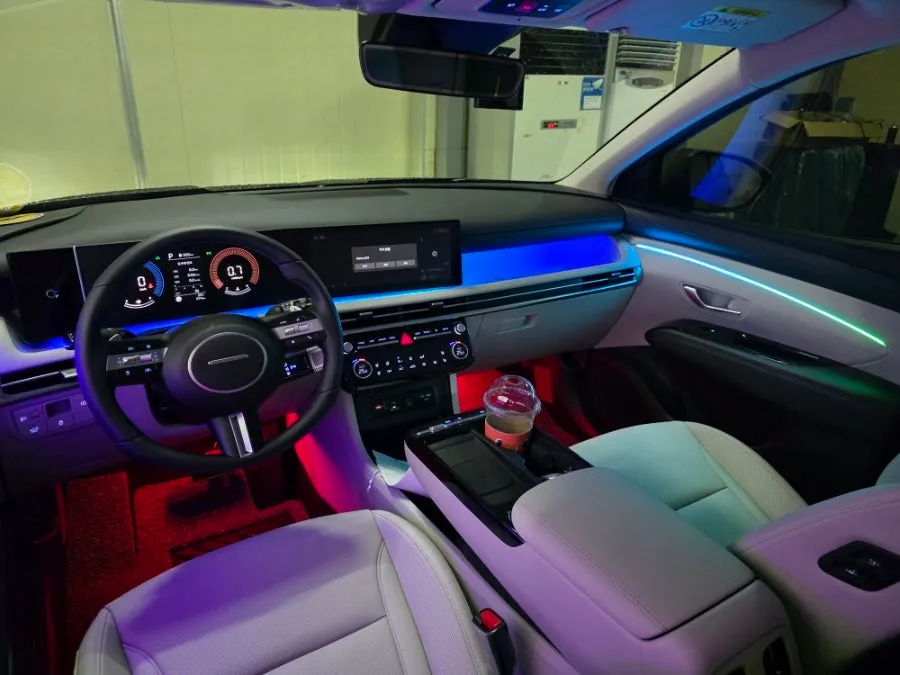 Hyundai Tucson NX4 ambient lighting - Hyundai Tucson NX4 Ambient Lighting Review: Cost & Results photo 4