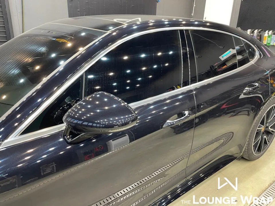 Porsche Panameraのカーラッピング事例 施工写真 3