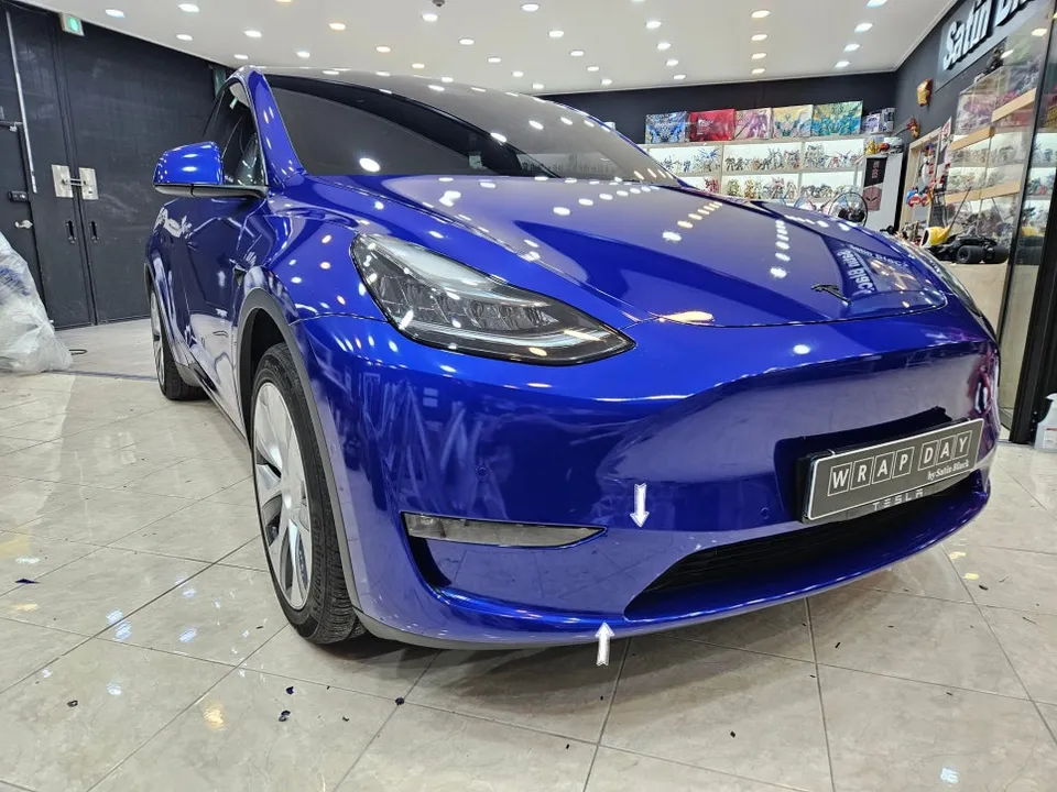 Tesla Model Yのガラスコーティング事例|費用目安・仕上がり 施工写真 1-2