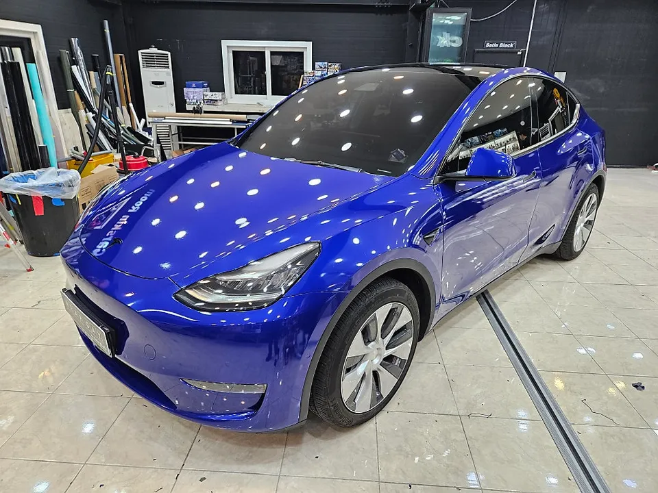 Tesla Model Yのガラスコーティング事例|費用目安・仕上がり 施工写真 3-3