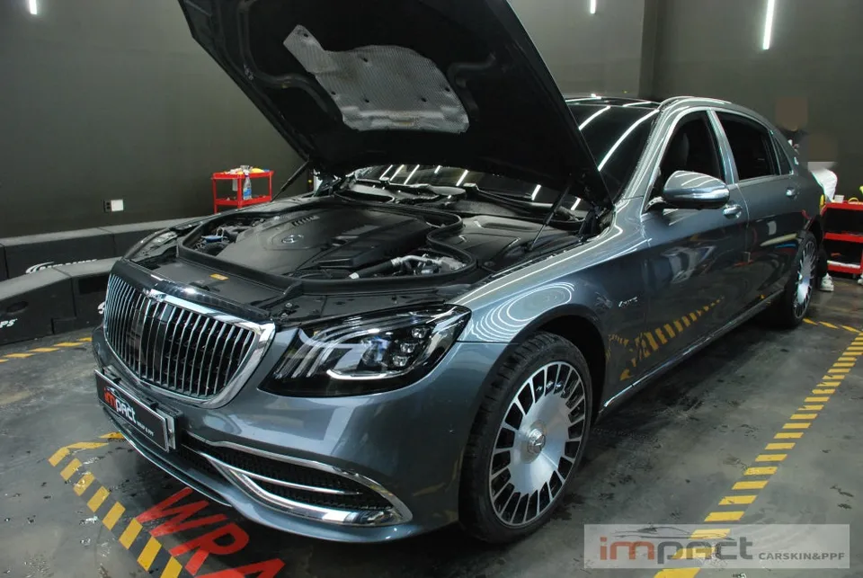 Mercedes-Benz Maybachのカーラッピング事例|費用目安・仕上がり 施工写真 2-1