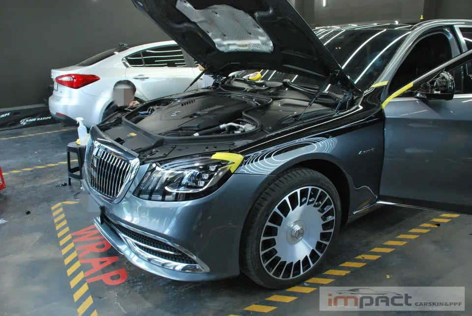 Mercedes-Benz Maybachのカーラッピング事例|費用目安・仕上がり 施工写真 2-2