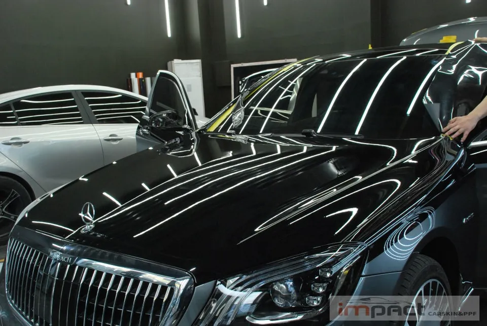 Mercedes-Benz Maybachのカーラッピング事例|費用目安・仕上がり 施工写真 3-2