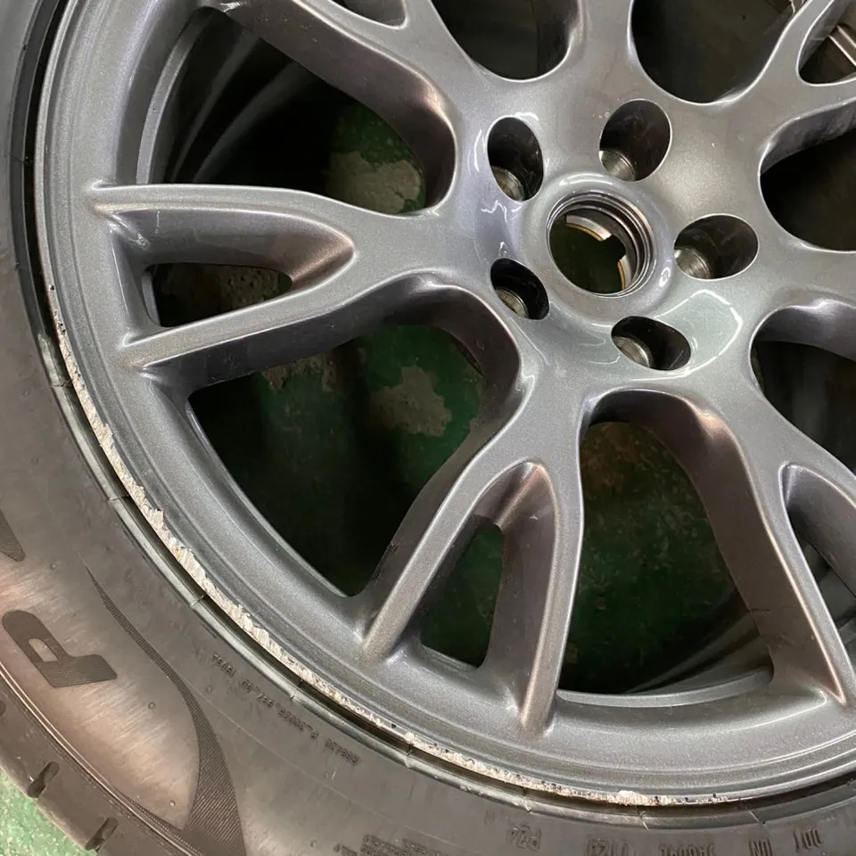Tesla Model Sのホイールリペア・塗装事例 施工写真 5