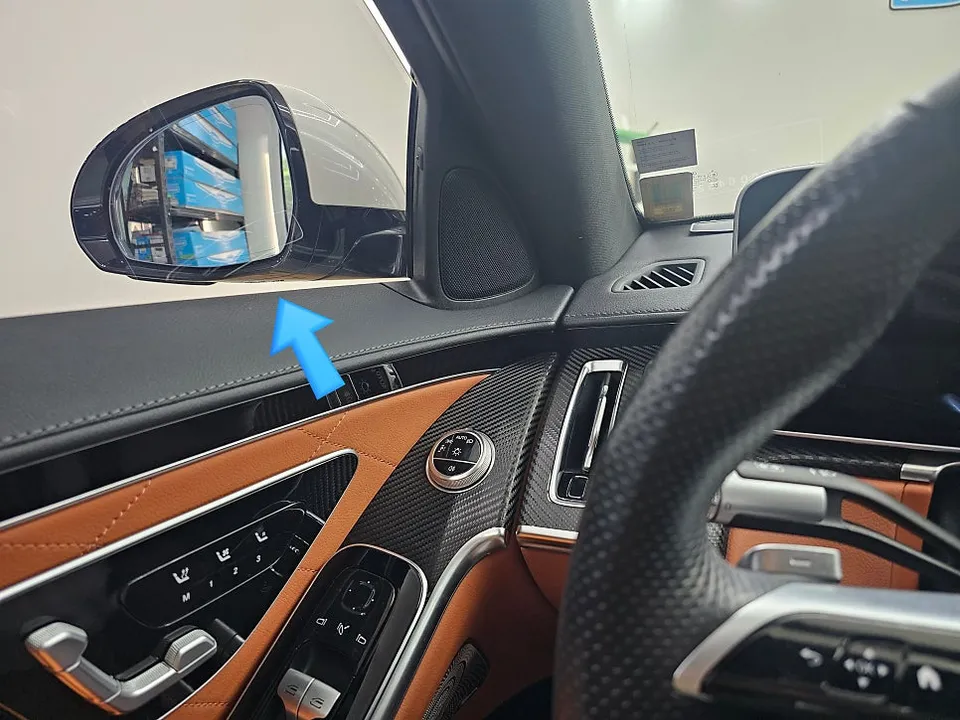 Mercedes-Benz S-ClassのPPF施工事例 施工写真 3-2