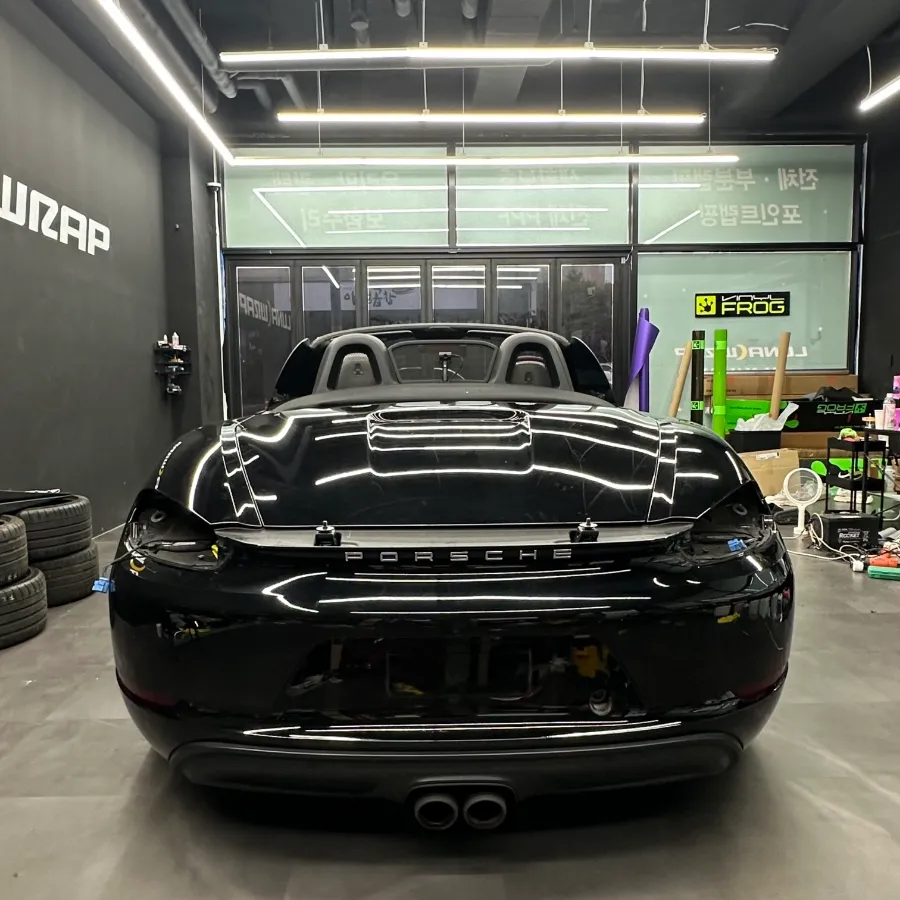 Porsche 718 Boxsterのカーラッピング事例|費用目安・仕上がり 施工写真 3-2