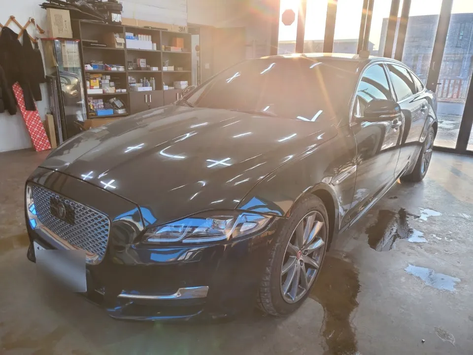 Jaguar XJL Dash Cam Installation Review photo 2