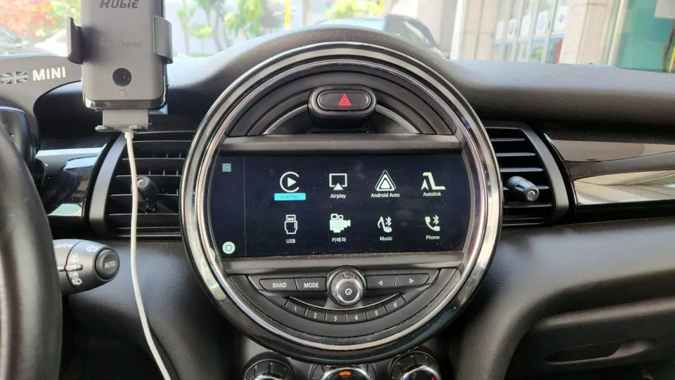 BMW MINI Cooper android head unit - BMW MINI Cooper Android Head Unit Upgrade Review photo 4